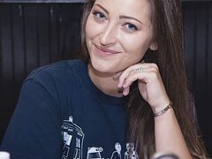 Femeie in cautarea unei relatii de lunga durata